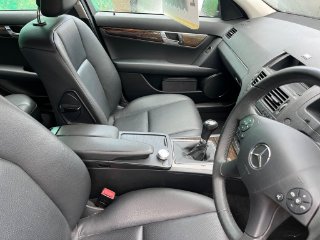 /photos/9679/e6837e68-6163-4da8-8275-d6b36abd9e86_i320x240.jpg